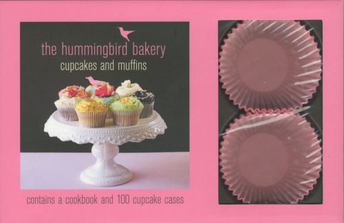 THE HUMMINGBIRD BAKERY CUPCAKE KIT