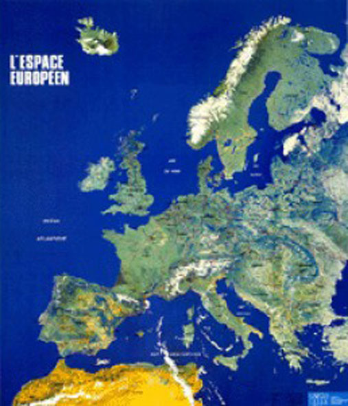 ESPACE EUROPEEN 67 X 79