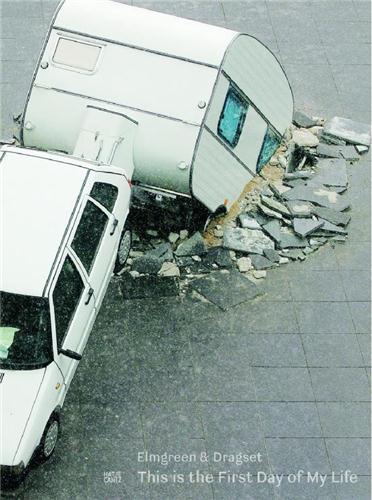 Elmgreen & Dragset This is the First Day of My Life /anglais