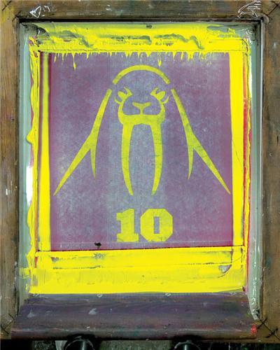 Upper Playground 10 Years of T-Shirts /anglais