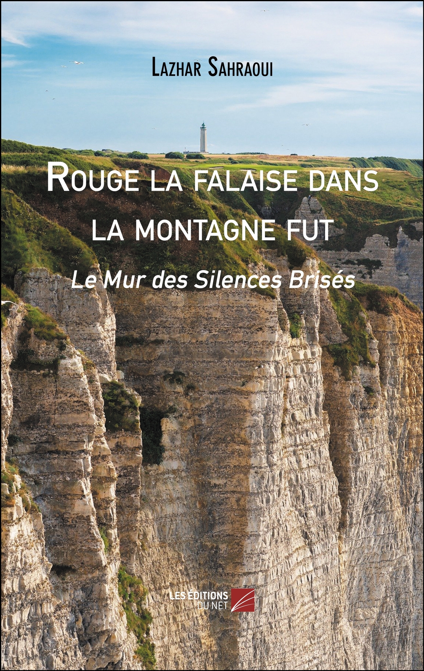 Rouge la falaise dans la montagne fut