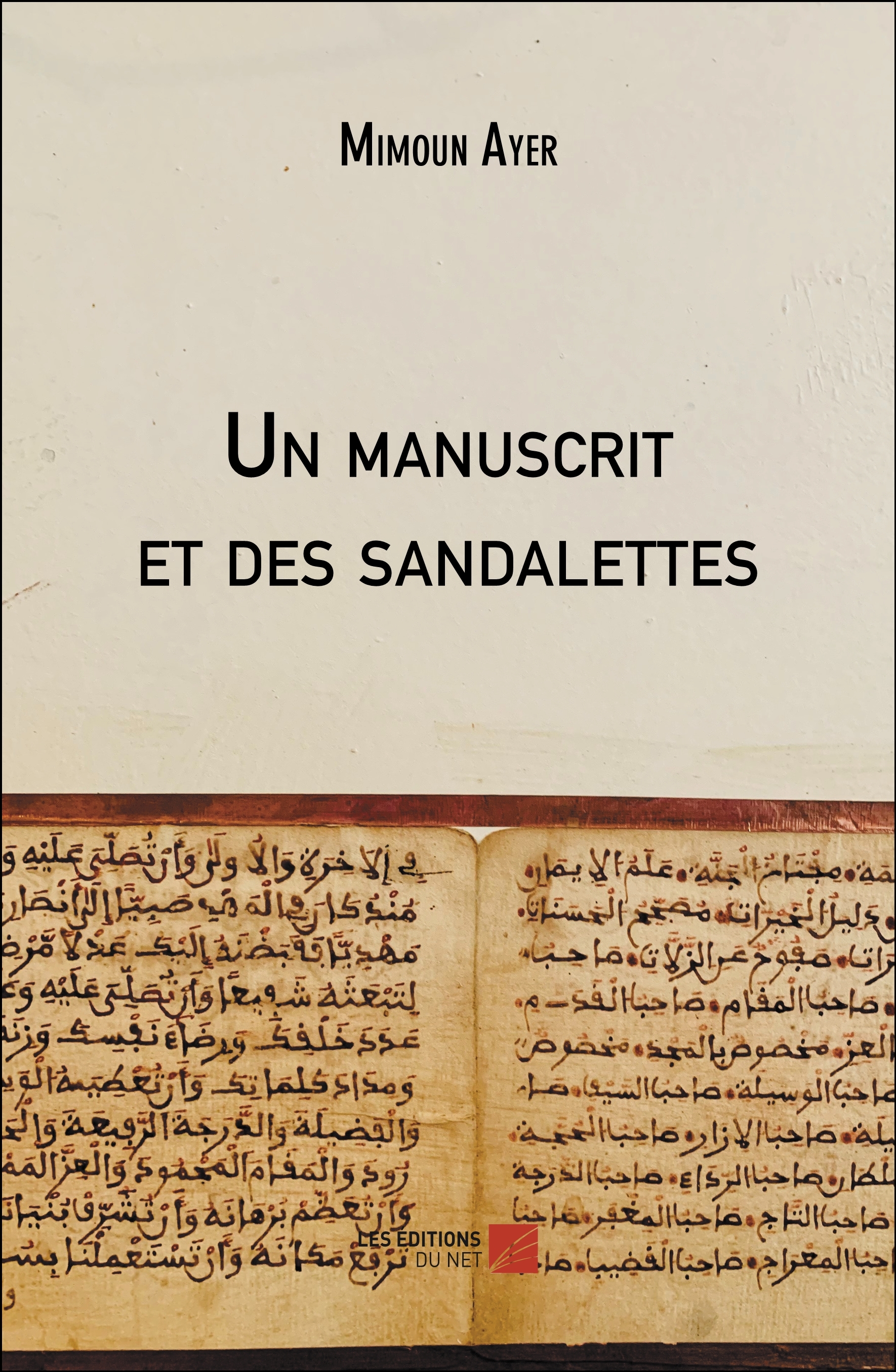 Un manuscrit et des sandalettes