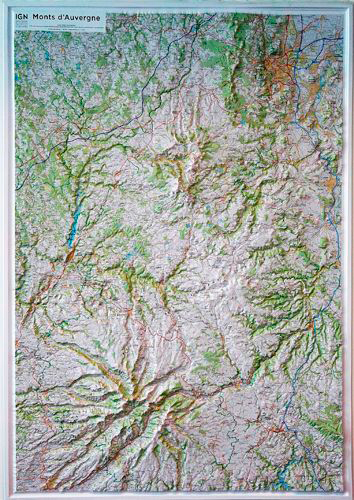 60176 Relief Monts D'Auvergne 1/100.000