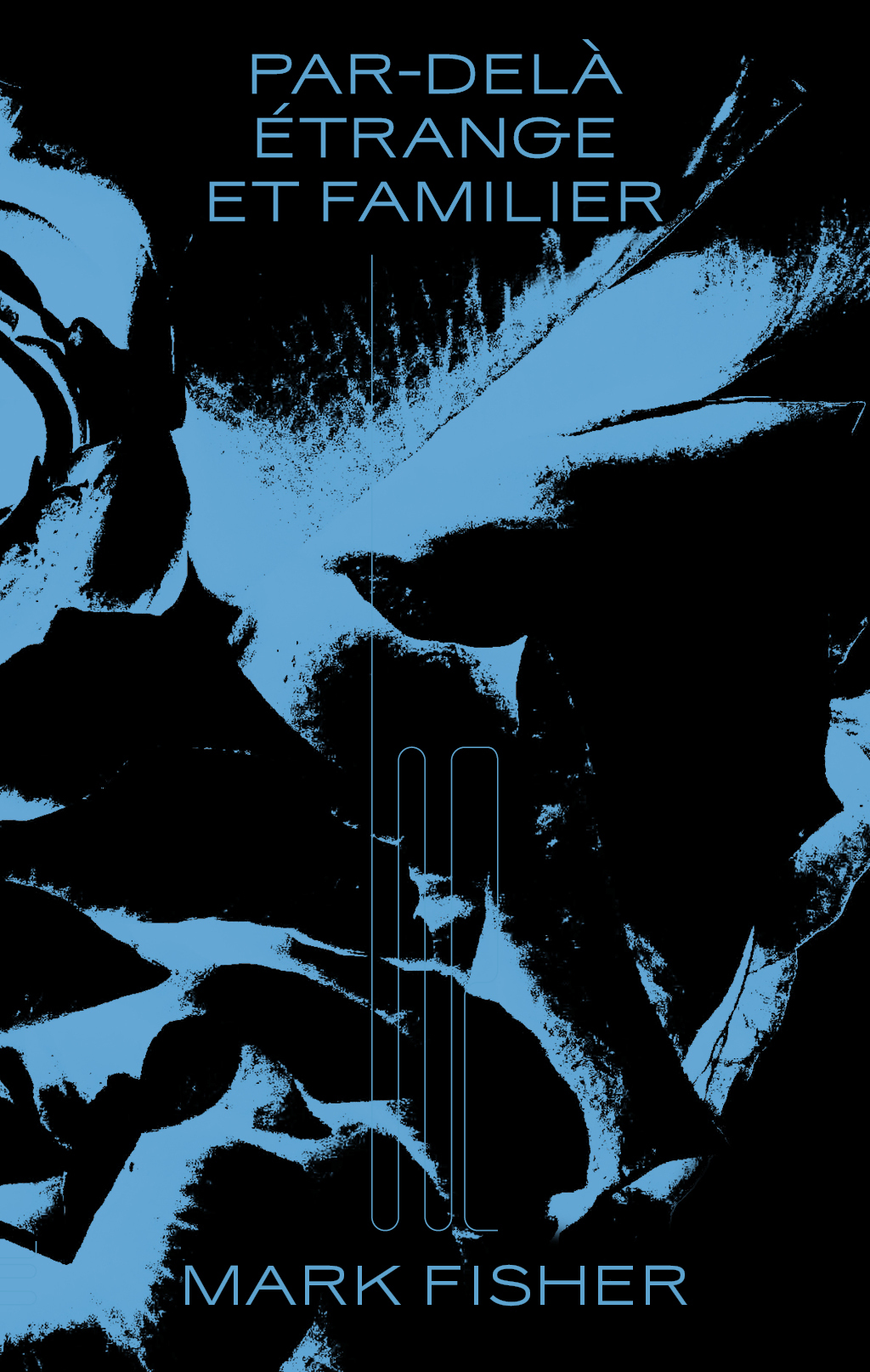 Par-delà étrange et familier 