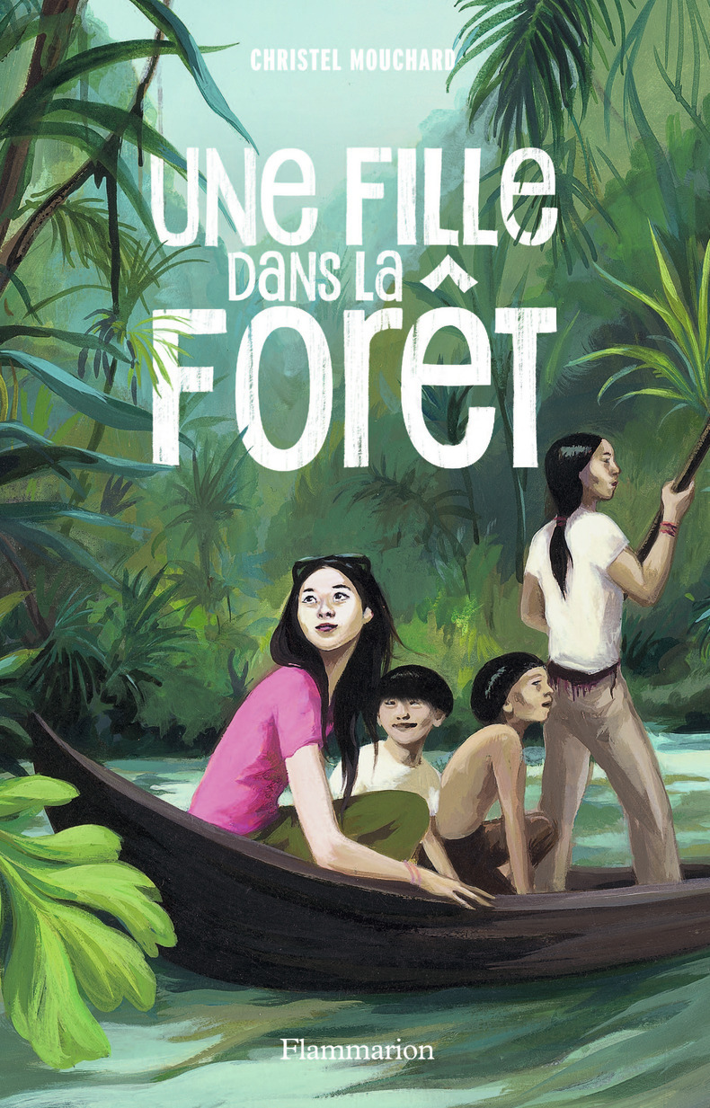 Une fille dans la forêt
