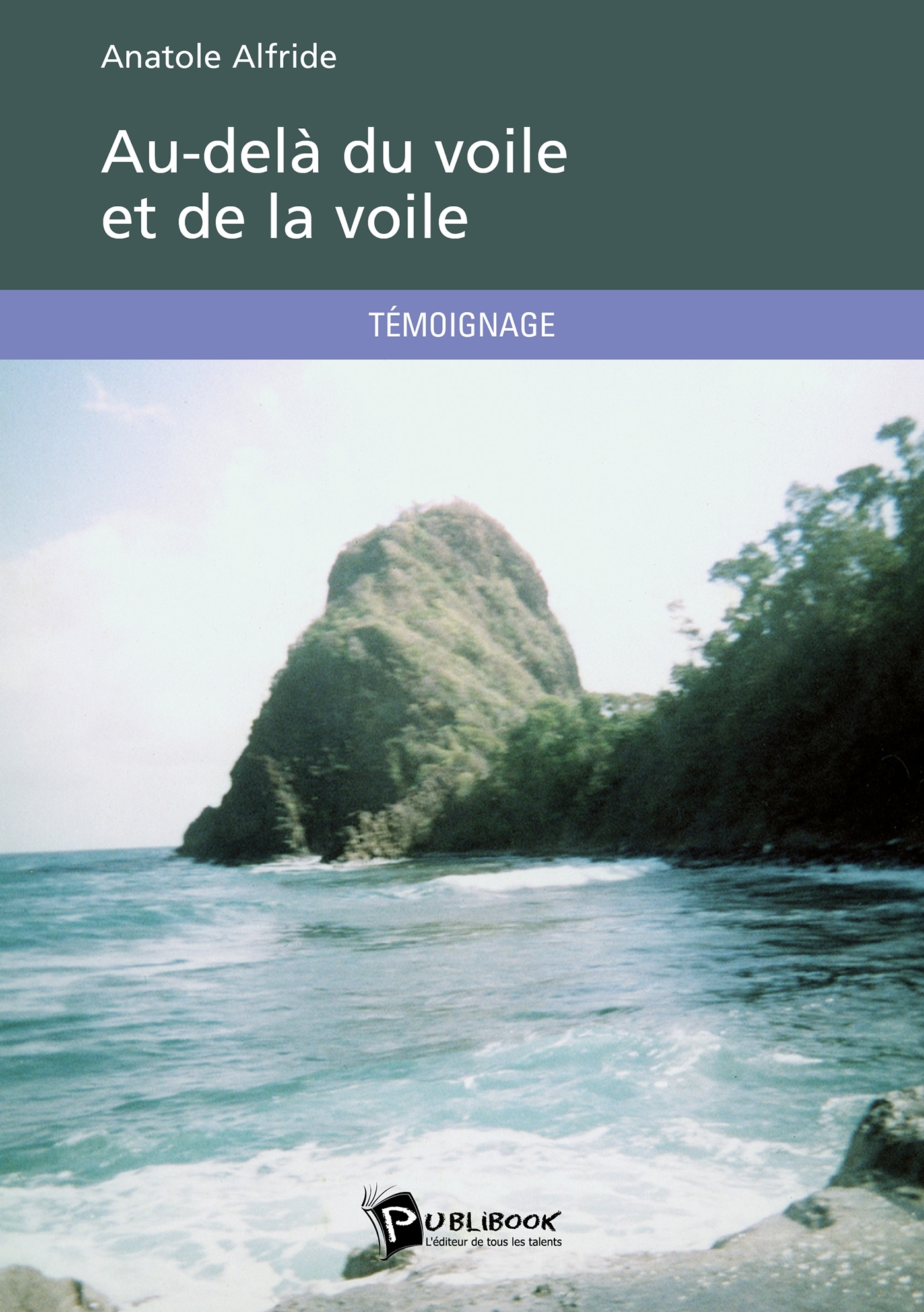 Au-delà du voile et de la voile