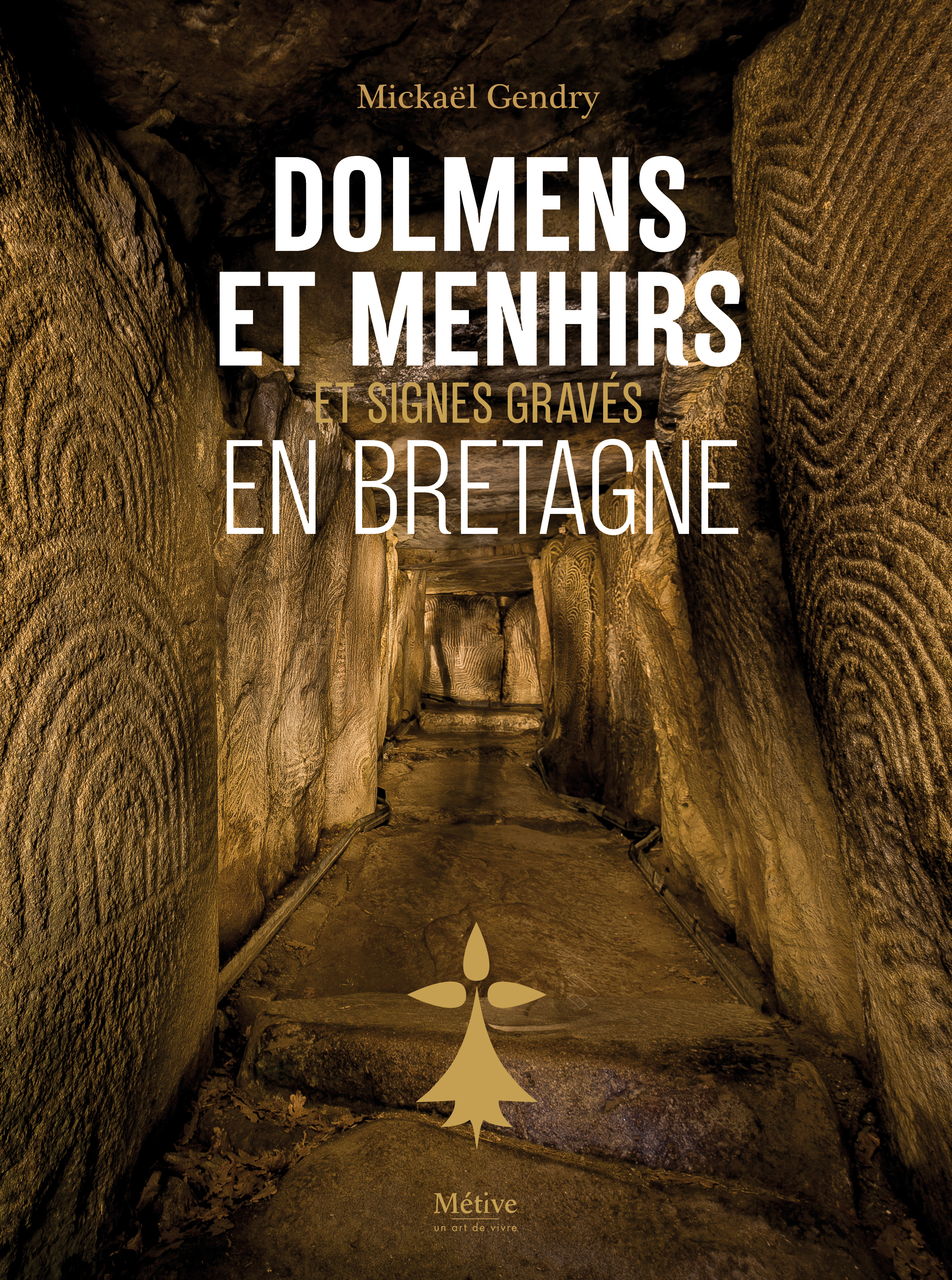 Dolmens et menhirs signés gravés en Bretagne