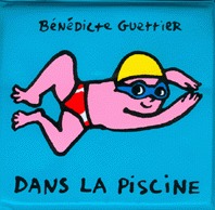 dans la piscine