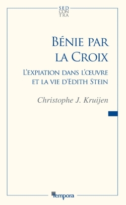 Bénie par la croix