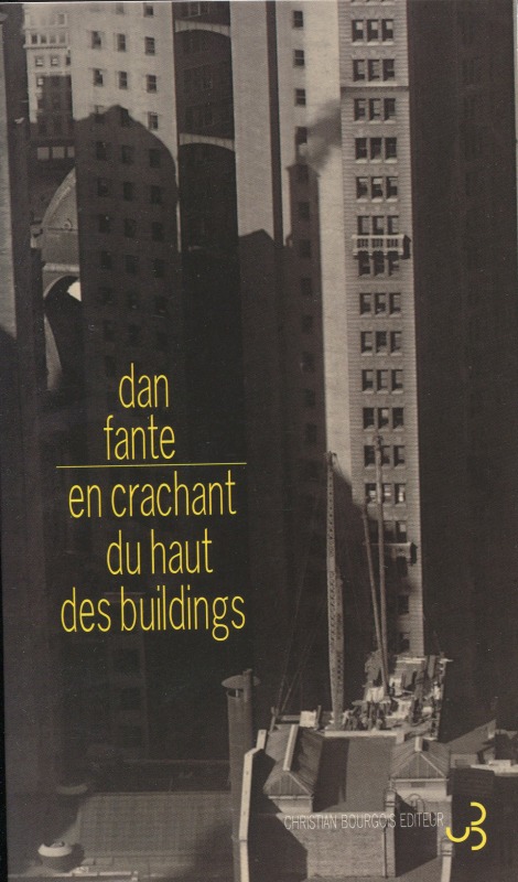 En crachant du haut des buildings