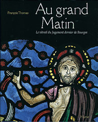 Au grand matin, le vitrail du jugement dernier de Bourges