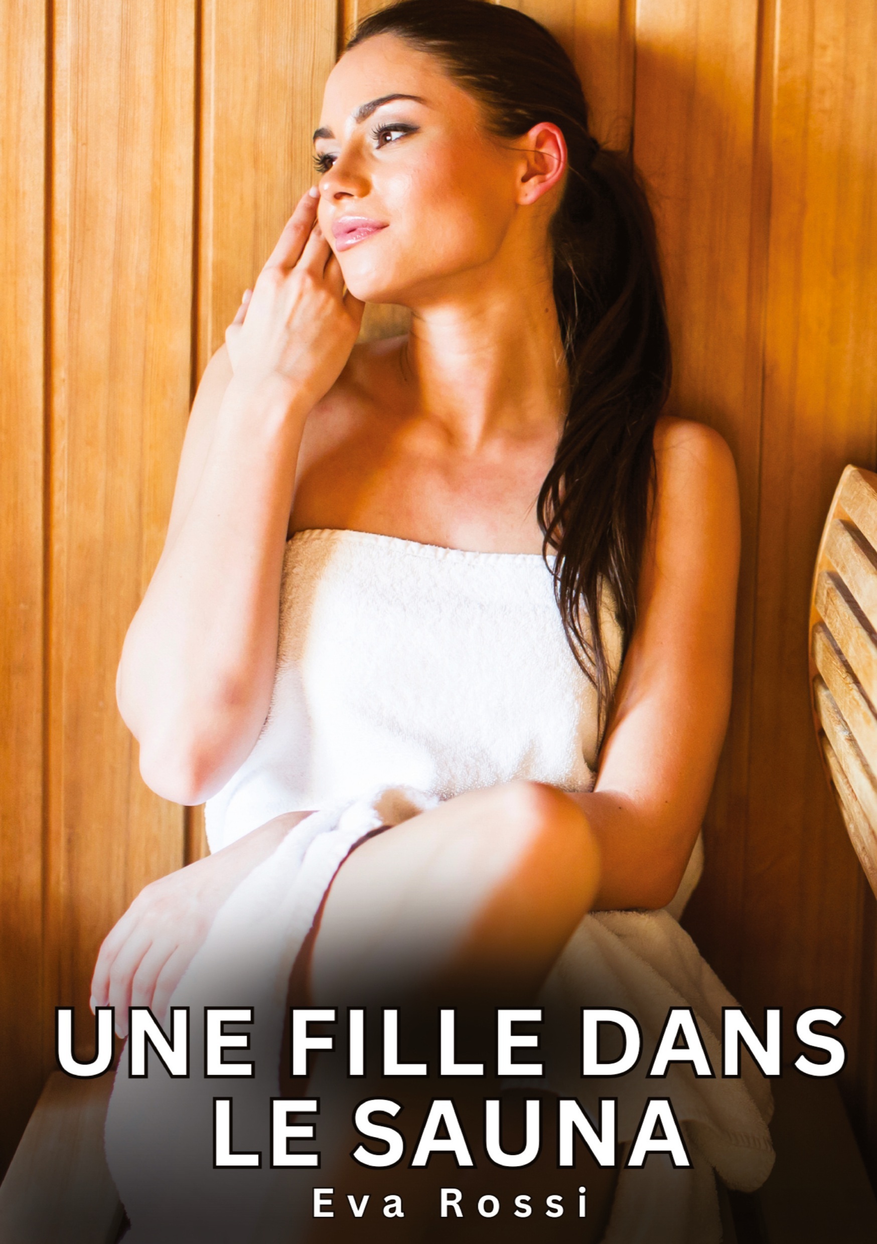 Une fille dans le sauna