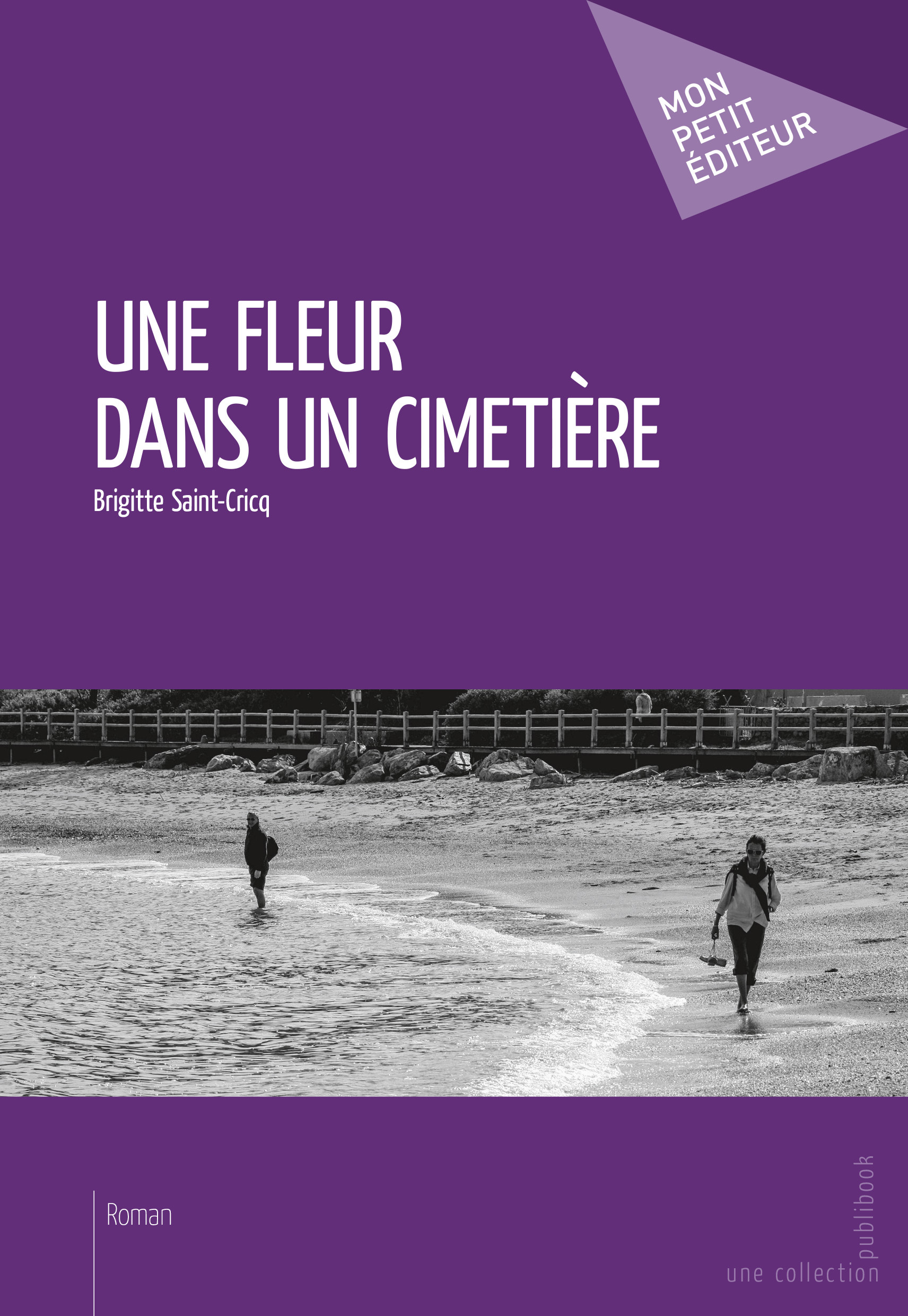 Une fleur dans un cimetière