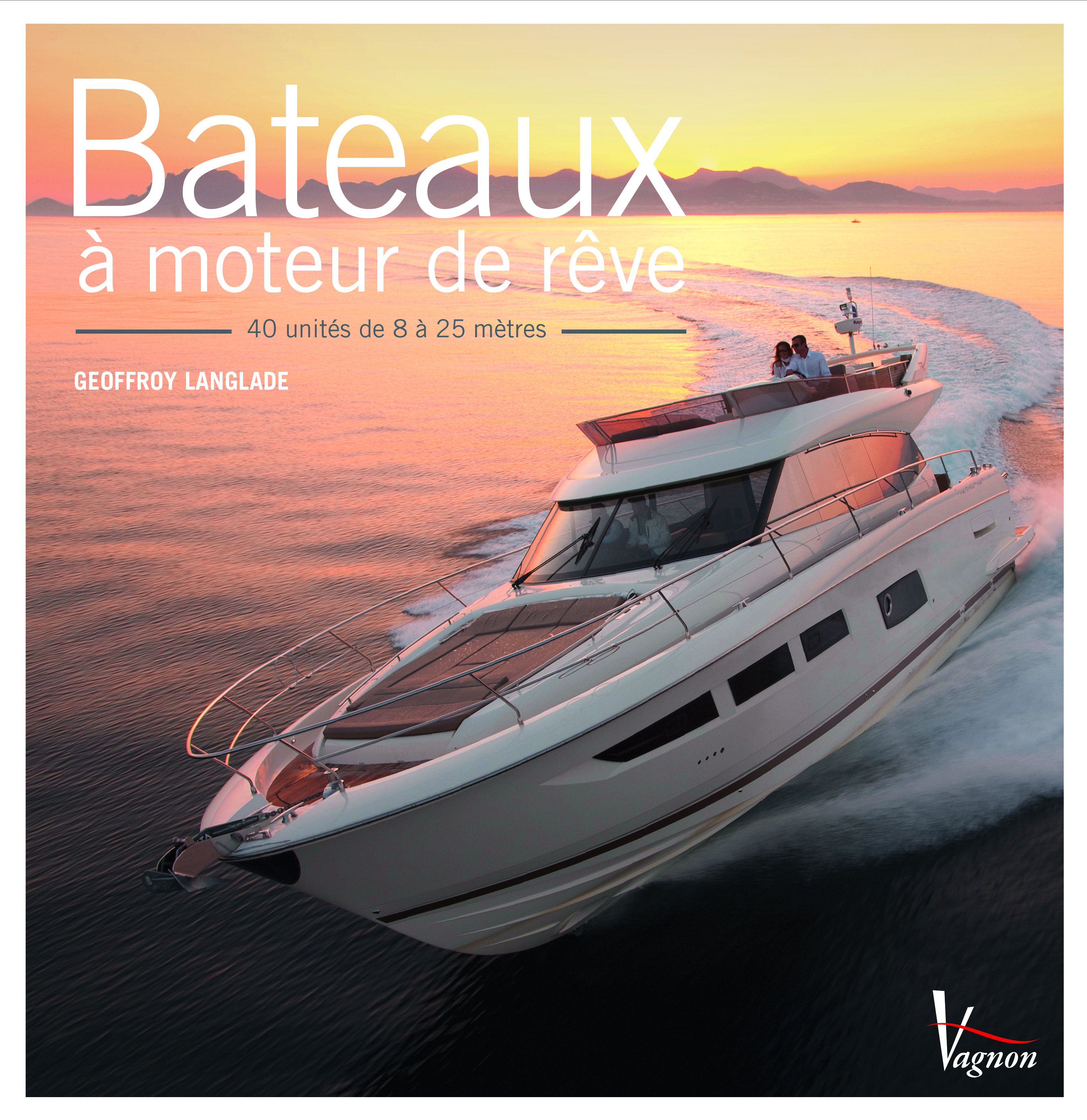 Bateaux à moteur