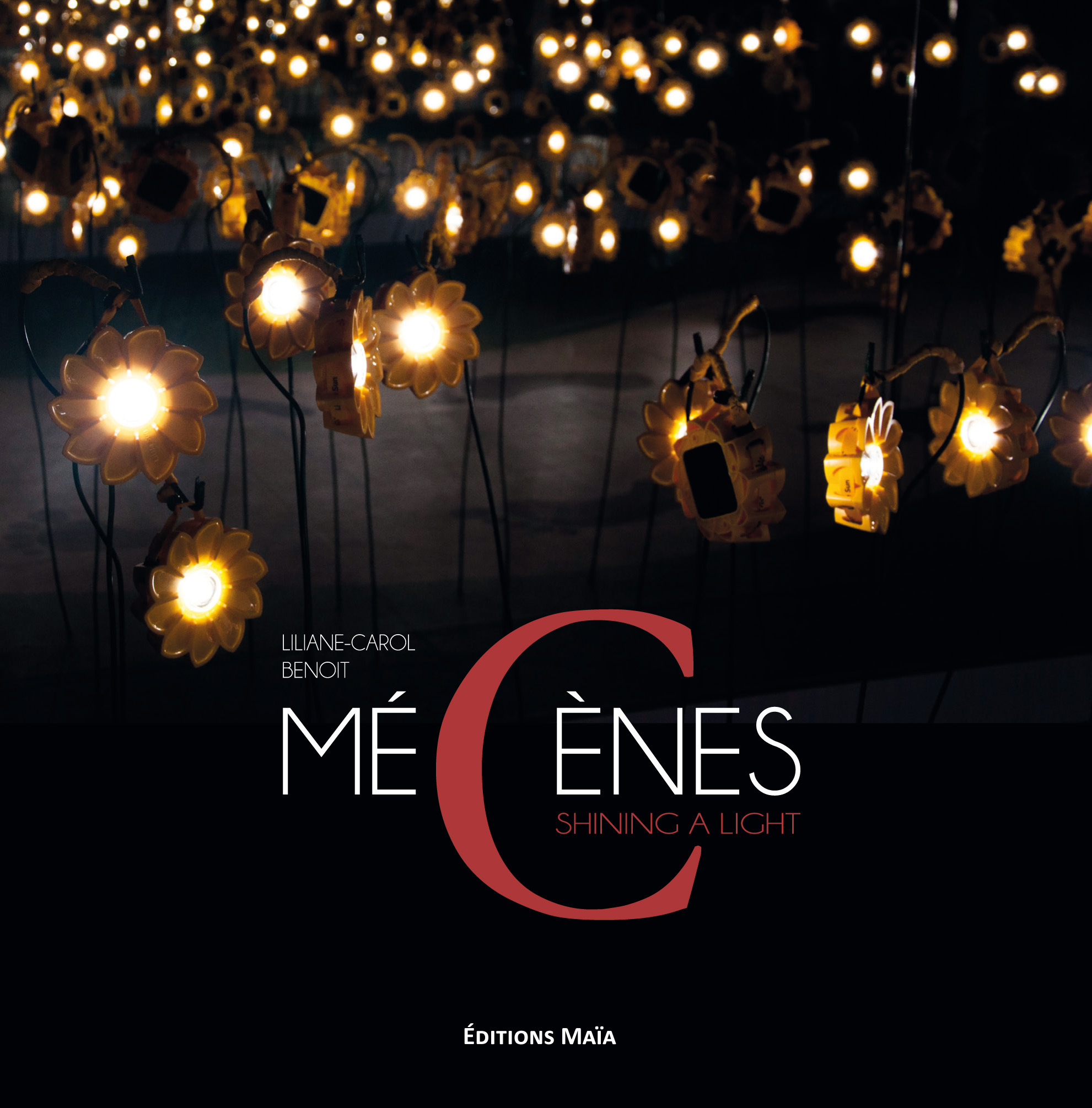 Mécènes shining a light