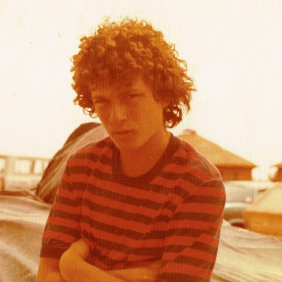 Le garçon en polaroïds