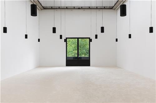 Hajra Waheed /anglais