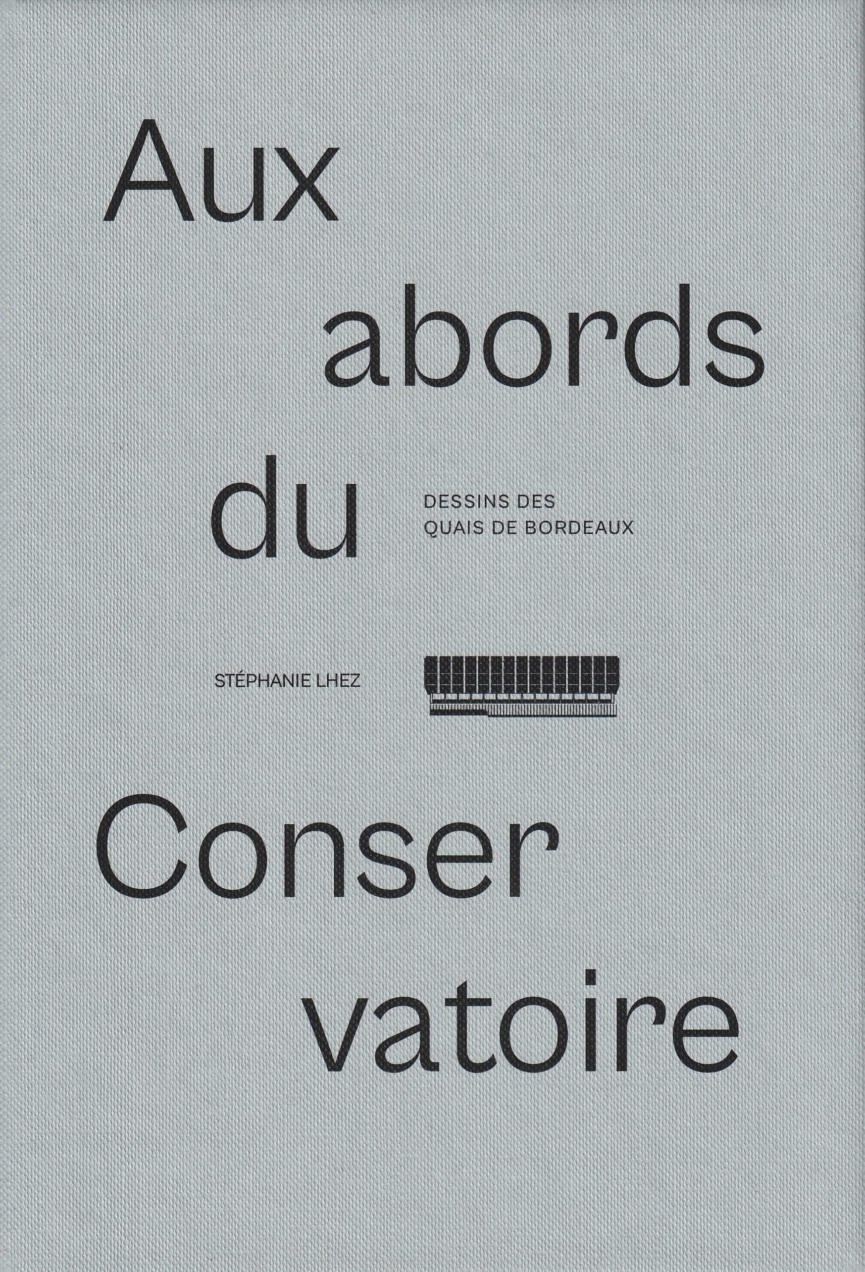 Aux abords du conservatoire