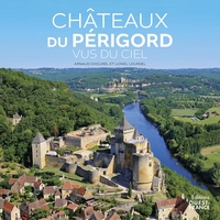 Chateaux du Périgord vus du ciel