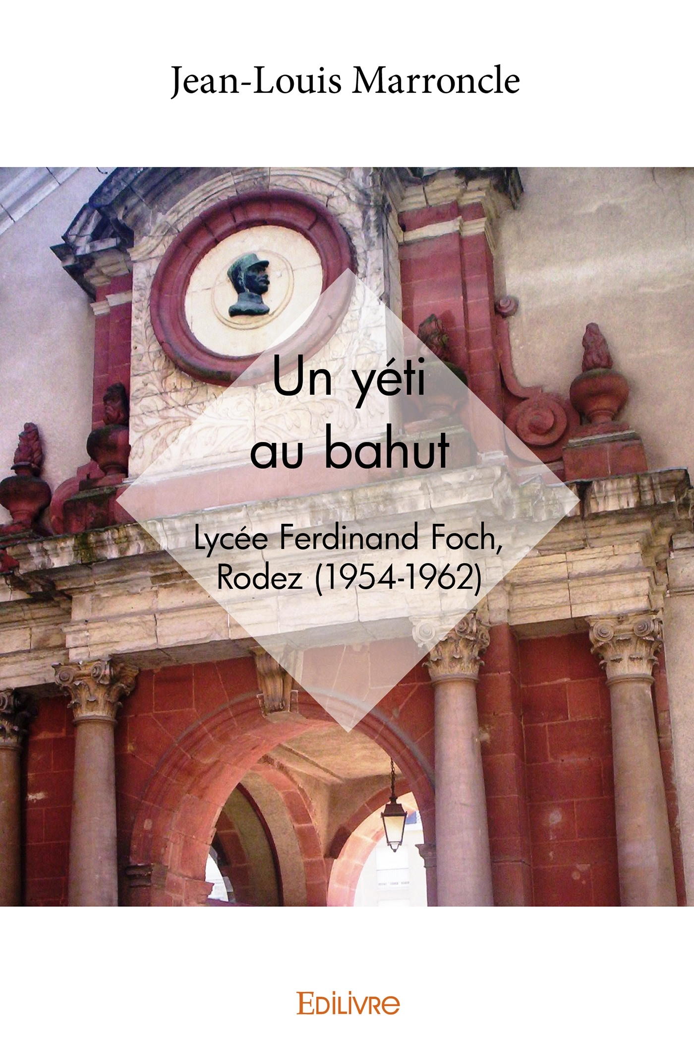 Un yéti au bahut