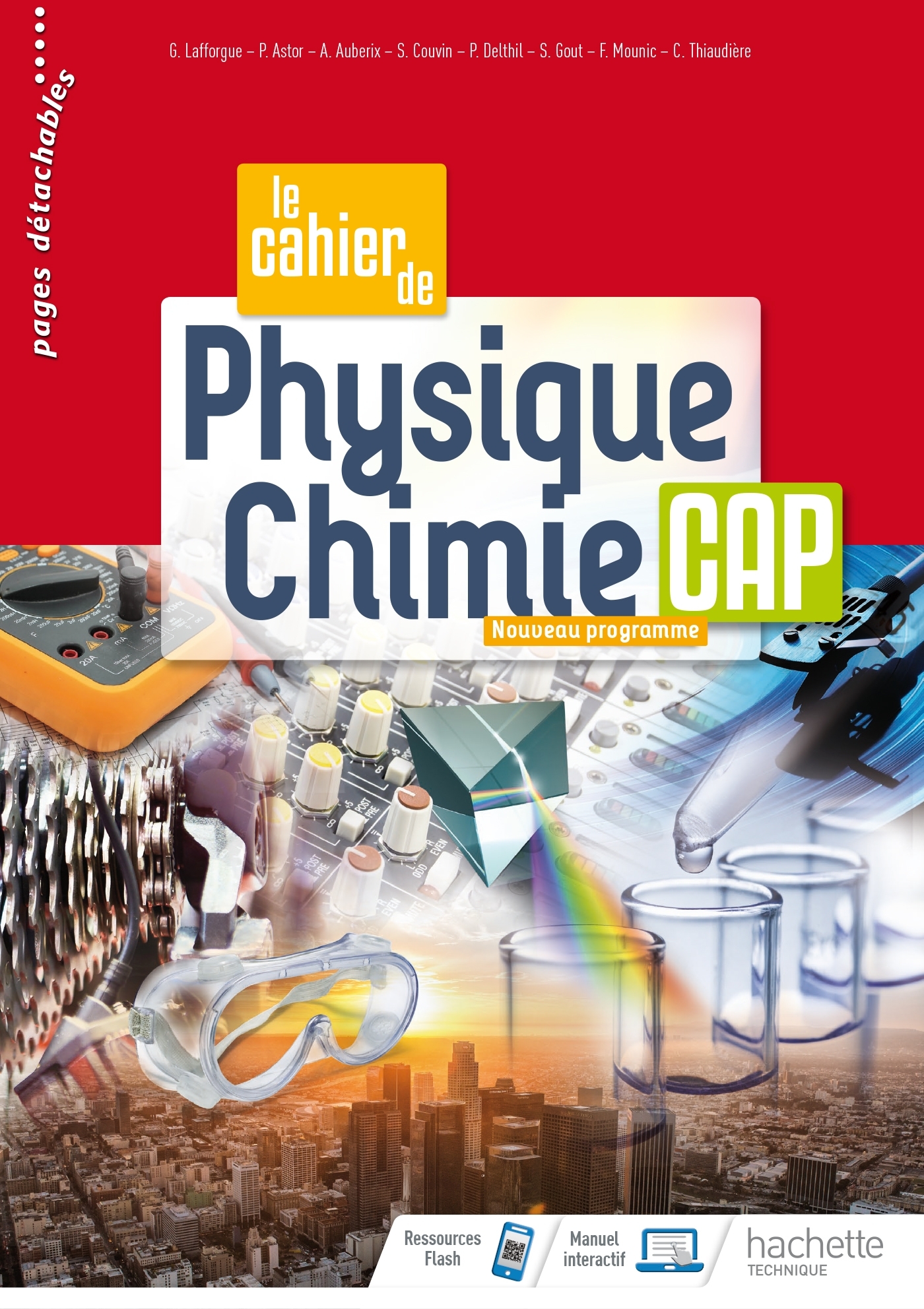 Couverture de Physique-Chimie - Le cahier de Physique-Chimie CAP - cahier de l'élève - Éd. 2020