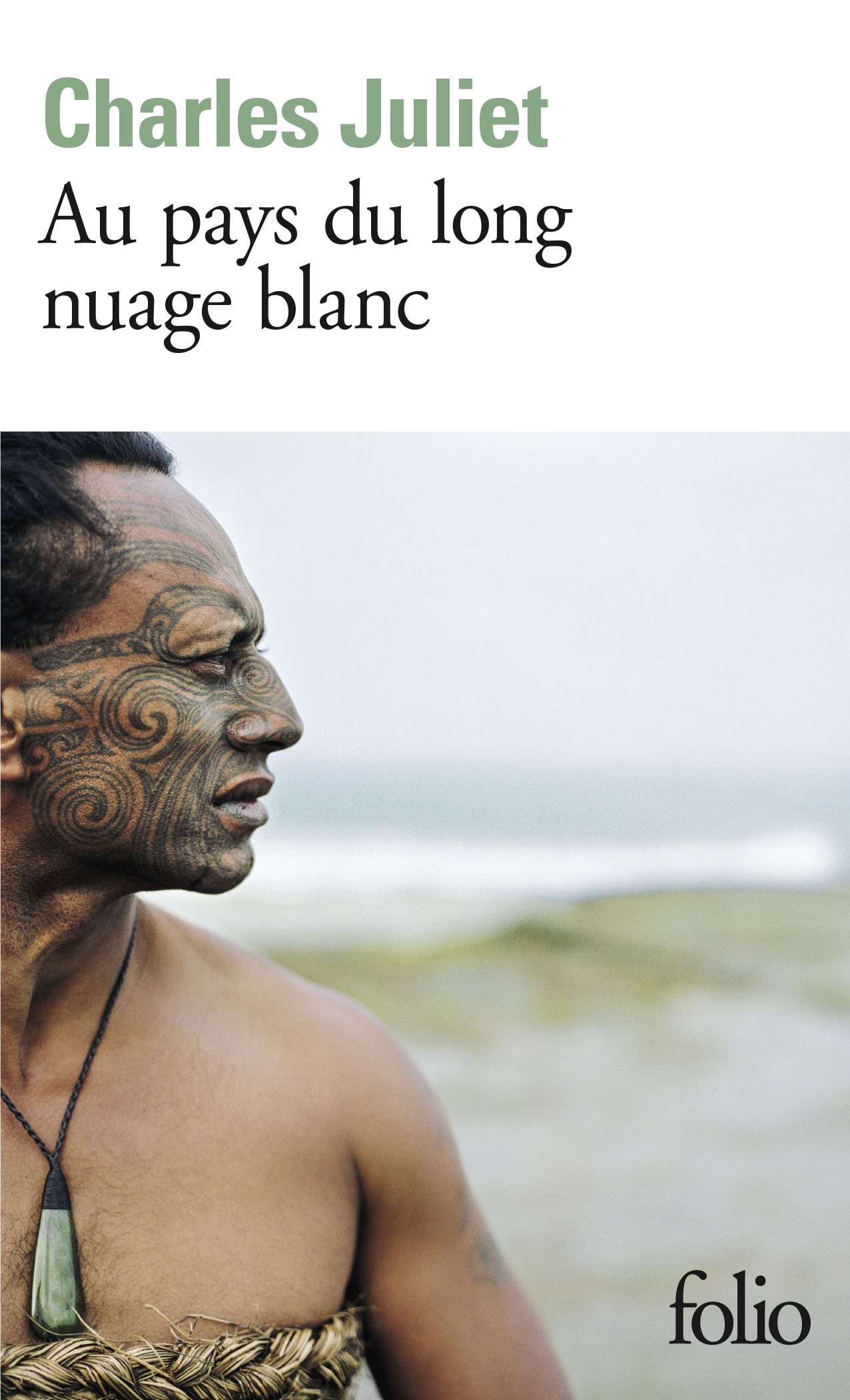 AU PAYS DU LONG NUAGE BLANC
