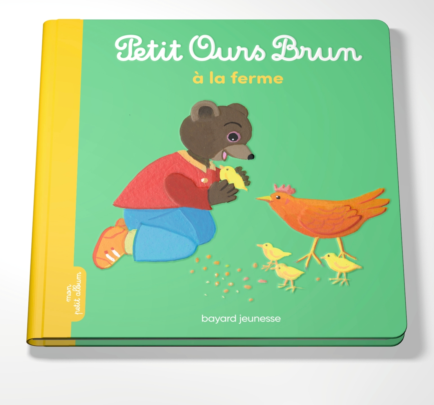 PETIT OURS BRUN VA A LA FERME