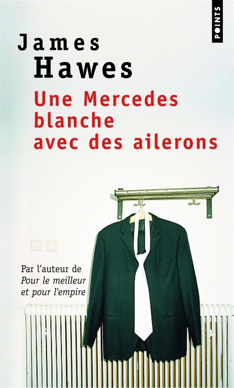MERCEDES BLANCHE AVEC DES AILERONS
