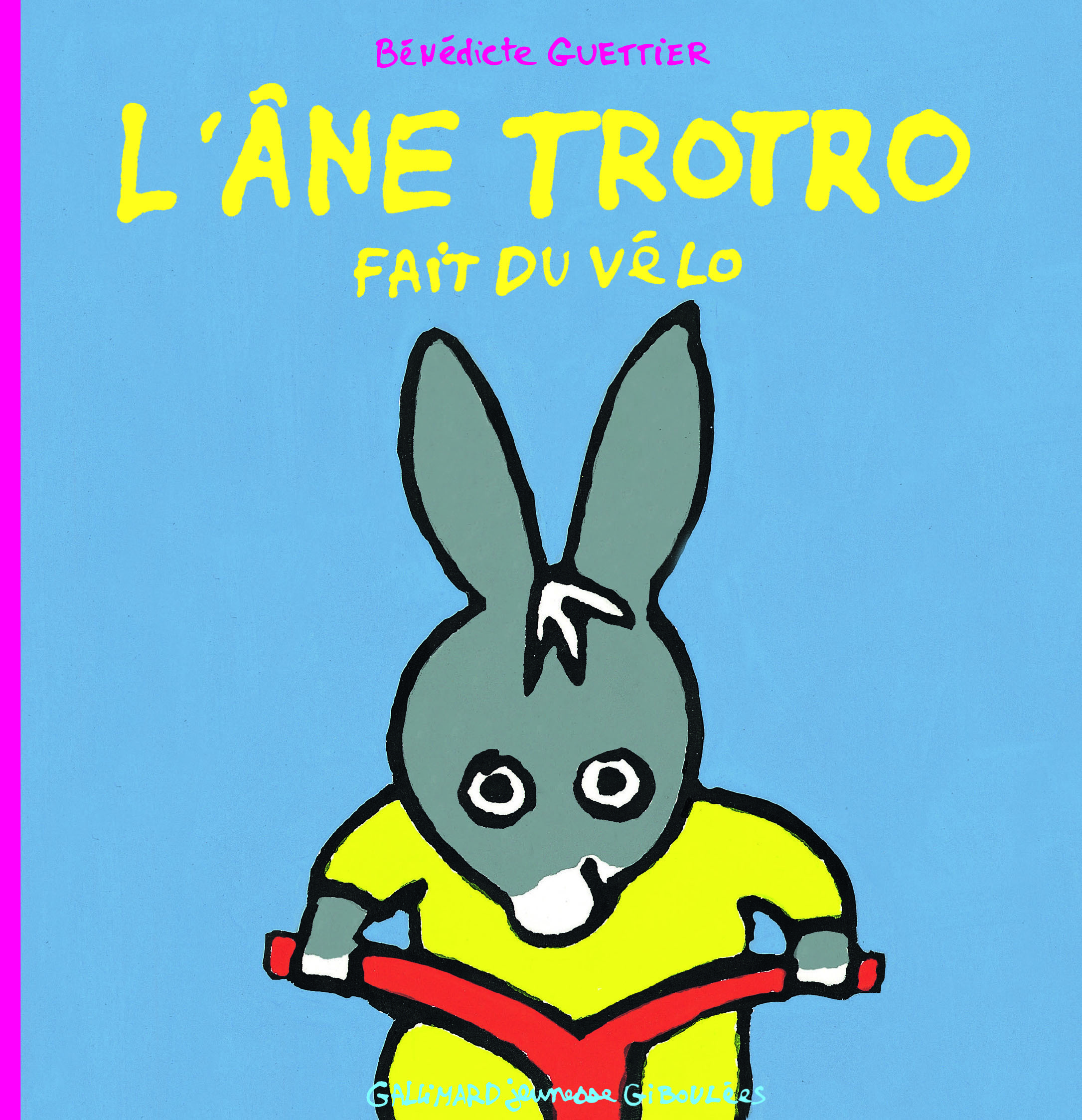 ANE TROTRO FAIT DU VELO